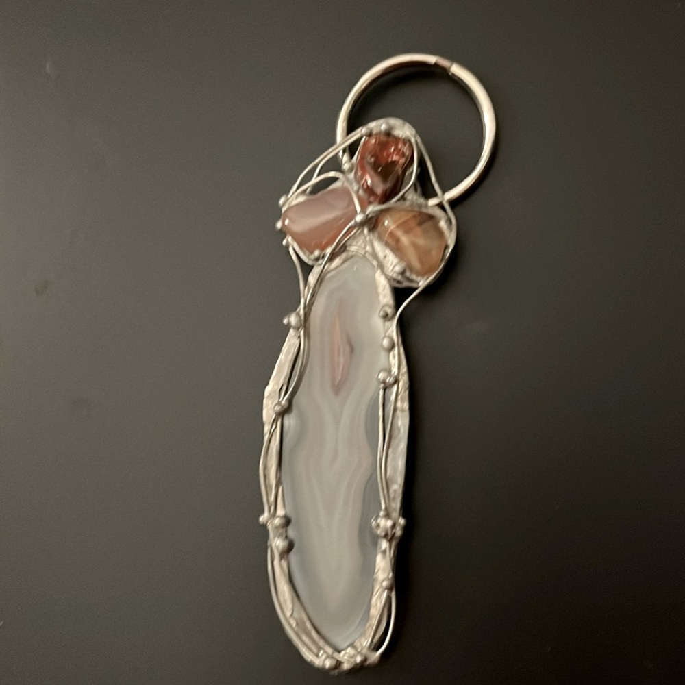 NWOT VINTAGE SEMI PRECIOUS STONE KEY RING